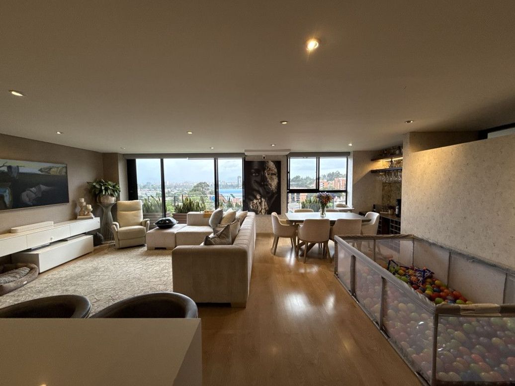 Apartamento de 2 alcobas en venta en Niza Suba, Bogotá, 107 m² · foto 9 de 19