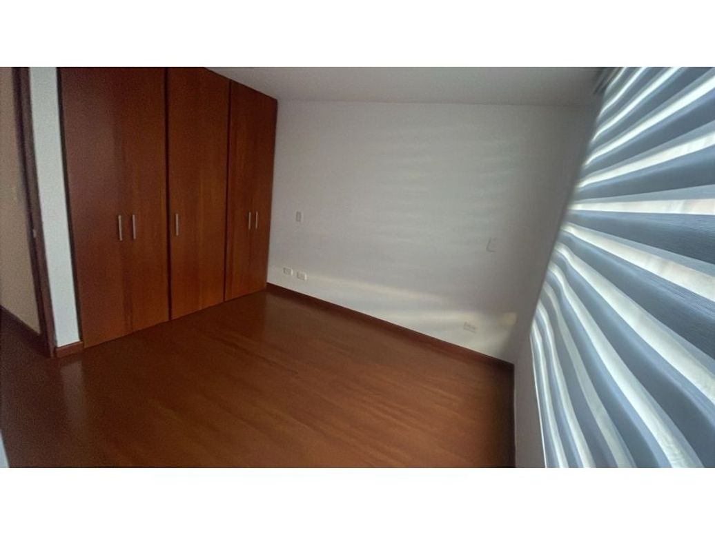 Apartamento de 2 alcobas en venta en Cedritos, Bogotá, 69 m² · foto 9 de 20