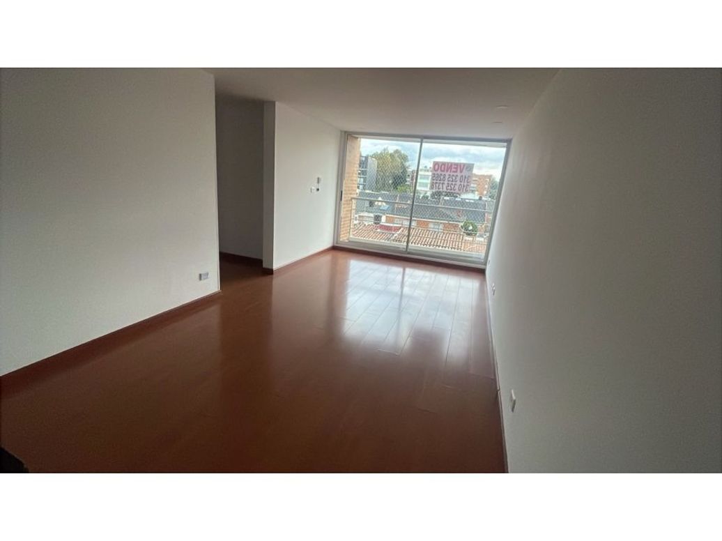 Apartamento de 2 alcobas en venta en Cedritos, Bogotá, 69 m² · foto 3 de 20