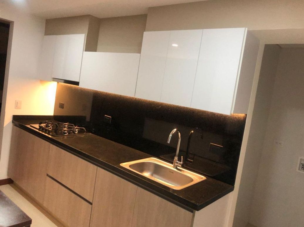 Apartamento de 3 alcobas en venta en Campin Occidental, Bogotá, 96 m² · foto 8 de 18