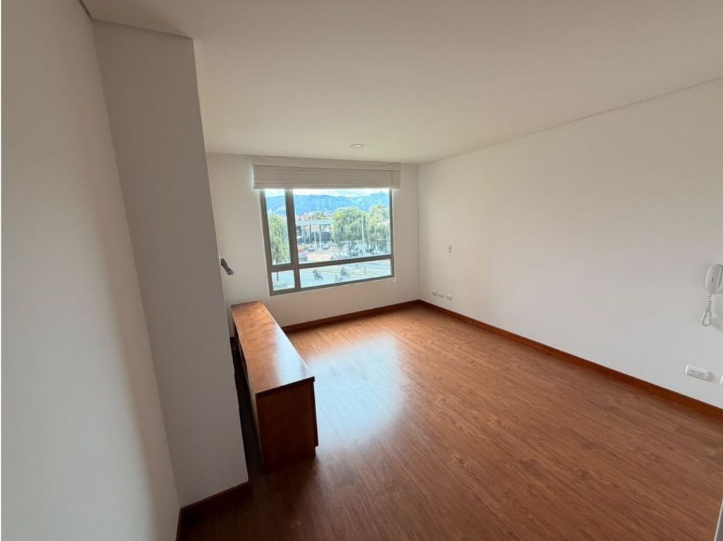 Apartamento de 3 alcobas en venta en Lago Cordoba, Bogotá, 130 m² · foto 3 de 20