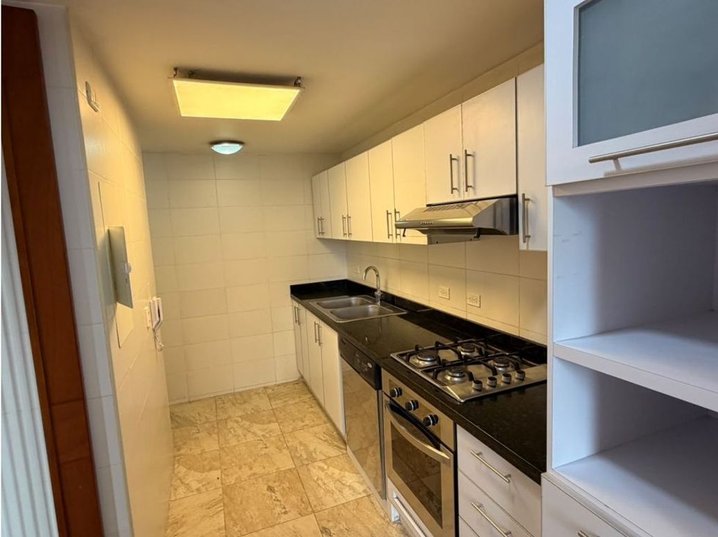 Apartamento de 3 alcobas en venta en Lago Cordoba, Bogotá, 130 m² · foto 15 de 20