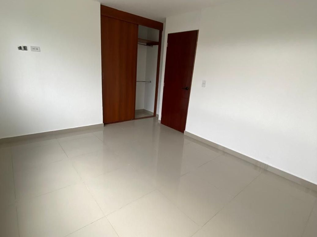 Apartamento de 2 alcobas en arriendo en Ciudad Berna, Bogotá, 52 m² · foto 4 de 11