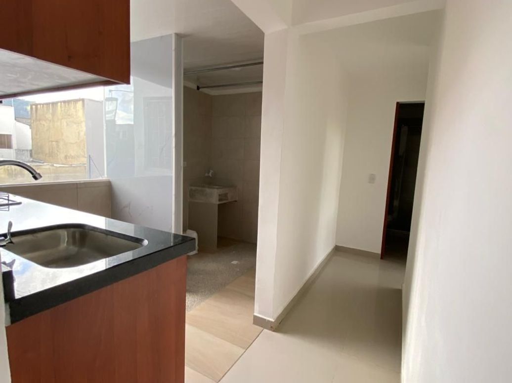 Apartamento de 2 alcobas en arriendo en Ciudad Berna, Bogotá, 52 m² · foto 11 de 11