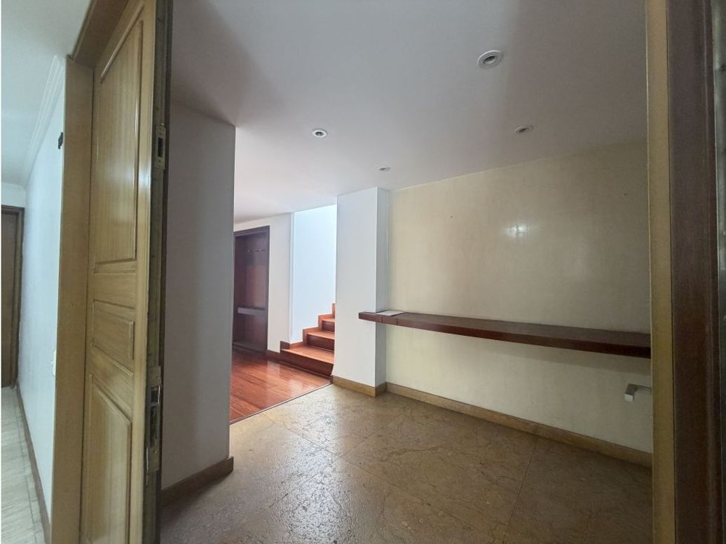 Apartamento de 4 alcobas en venta en Santa Barbara, Bogotá, 380 m² · foto 10 de 20
