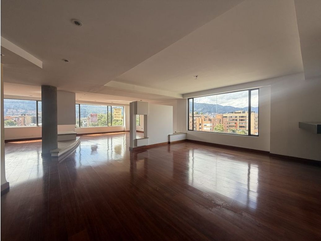 Apartamento de 4 alcobas en venta en Santa Barbara, Bogotá, 380 m² · foto 14 de 20