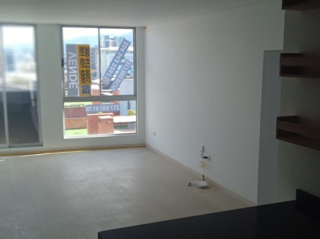 Apartamento de 2 alcobas en venta en Chapinero Central, Bogotá, 43 m² · foto 3 de 14