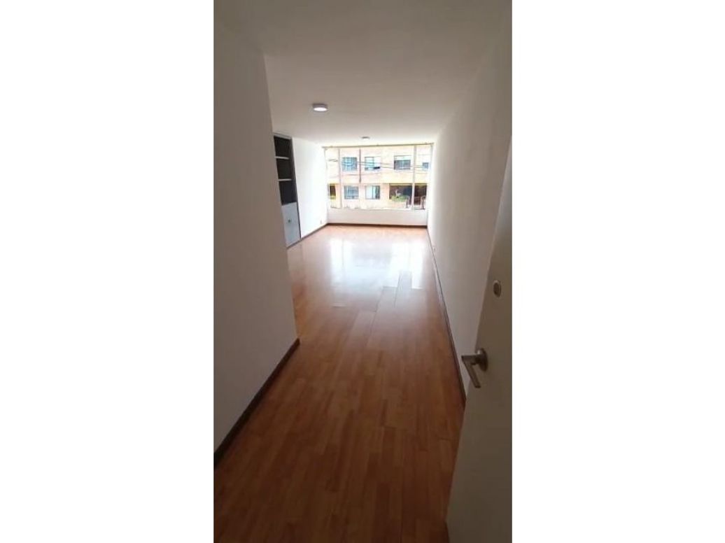 Apartamento de 2 alcobas en venta en Modelia Occidental, Bogotá, 57 m² · foto 4 de 20