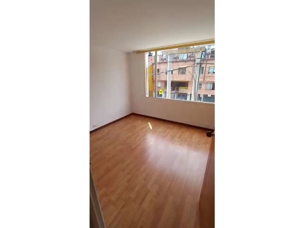 Apartamento de 2 alcobas en venta en Modelia Occidental, Bogotá, 57 m² · foto 3 de 20