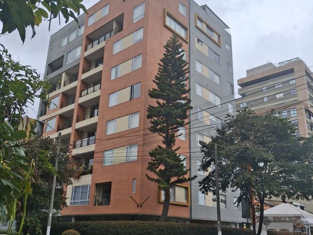 Apartamento de 3 alcobas en venta en Estoril, Bogotá, 110 m² · foto 3 de 16