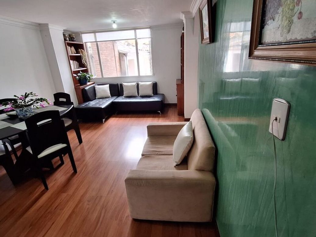 Apartamento de 2 alcobas en venta en Santa Barbara Oriental, Bogotá, 60 m² · foto 3 de 20