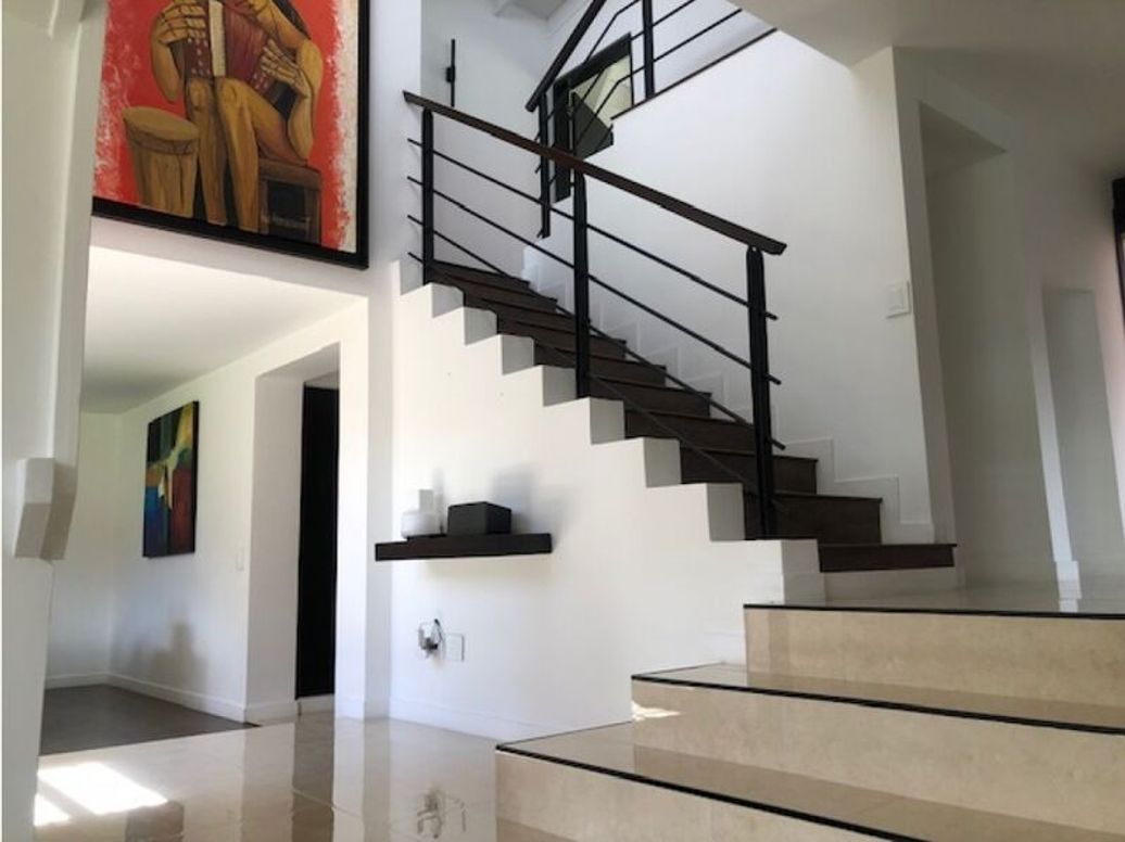 Casa de 3 alcobas en venta en La Carolina, Bogotá, 326 m² · foto 12 de 20