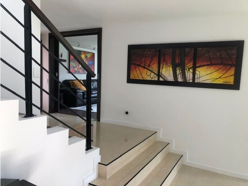 Casa de 3 alcobas en venta en La Carolina, Bogotá, 326 m² · foto 14 de 20