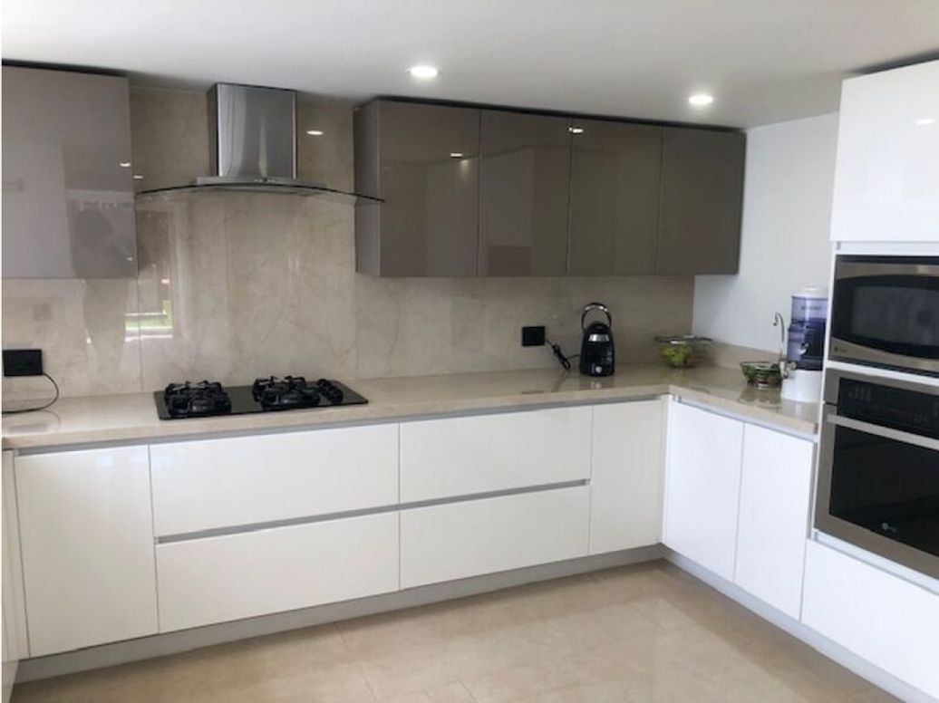 Casa de 3 alcobas en venta en La Carolina, Bogotá, 326 m² · foto 16 de 20