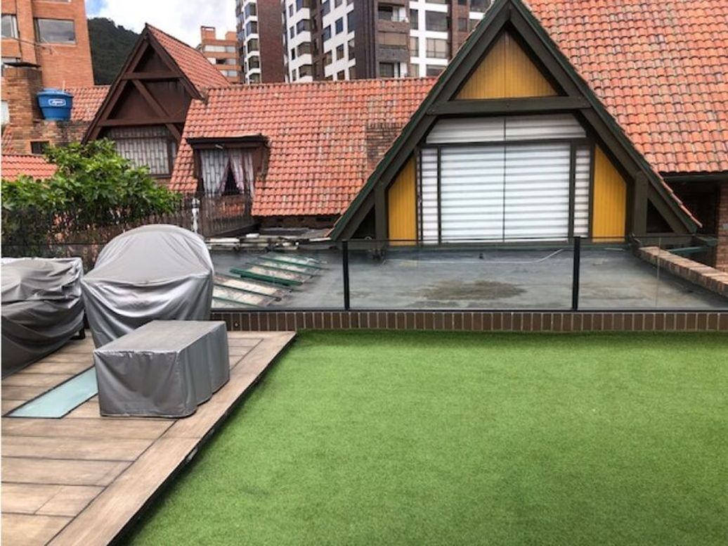 Casa de 3 alcobas en venta en La Carolina, Bogotá, 326 m² · foto 3 de 20