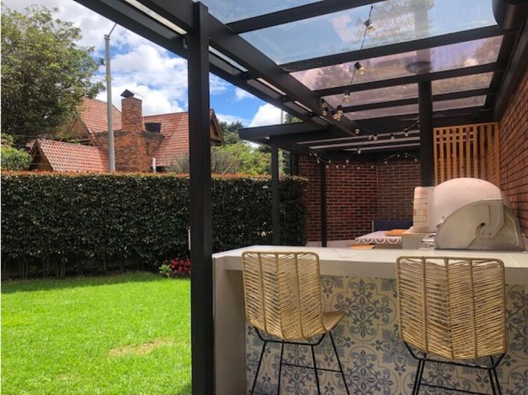 Casa de 3 alcobas en venta en La Carolina, Bogotá, 326 m² · foto 2 de 20