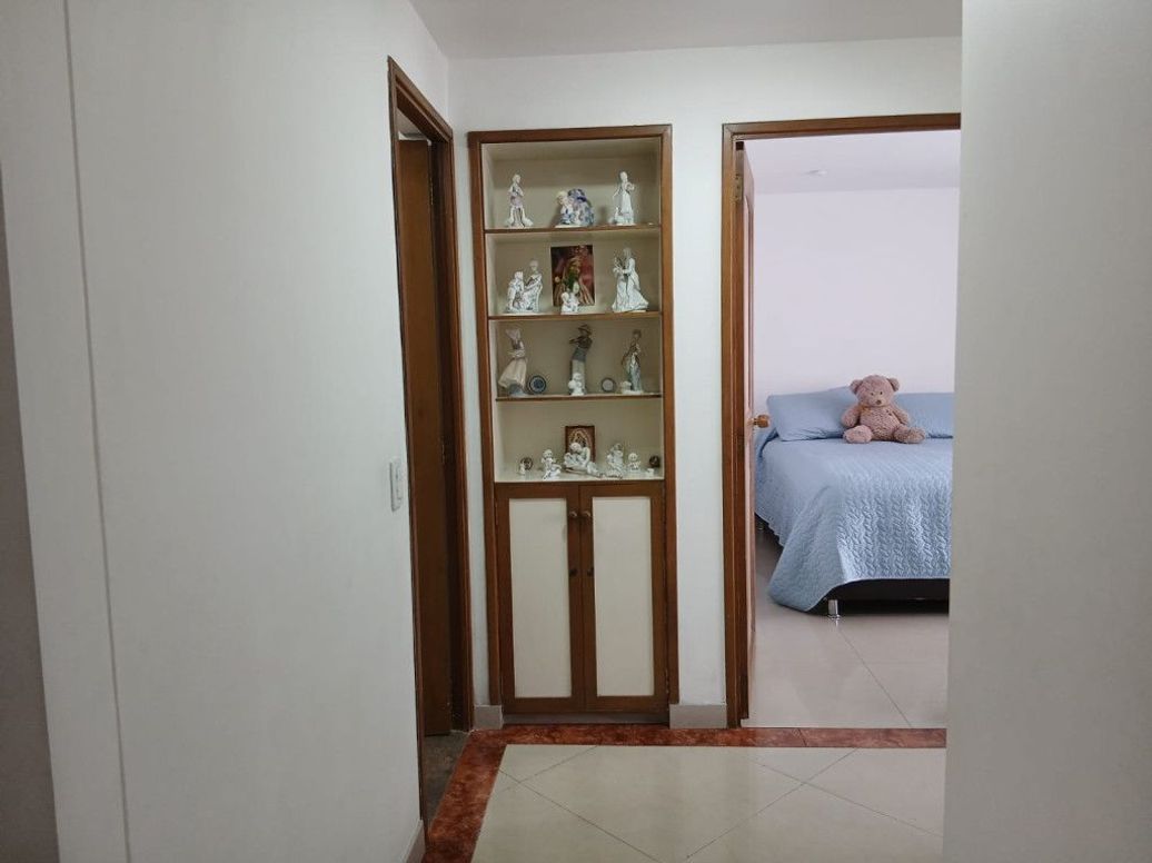 Apartamento de 4 alcobas en venta en La Esperanza Norte, Bogotá, 126 m² · foto 6 de 19