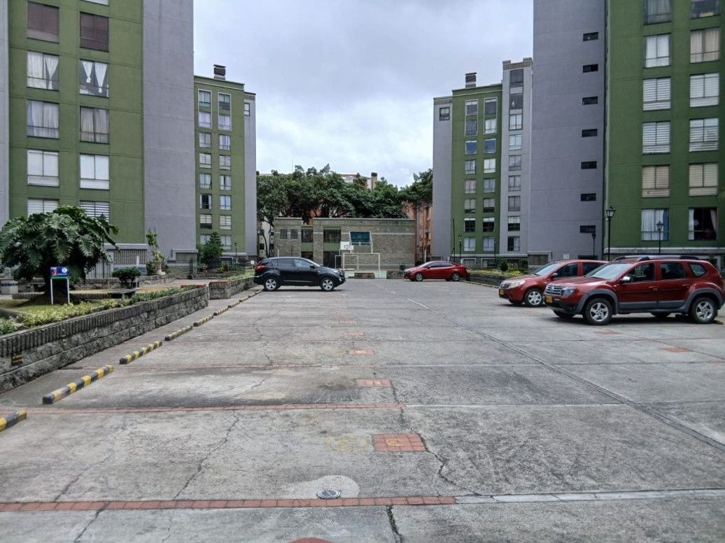 Apartamento de 4 alcobas en venta en La Esperanza Norte, Bogotá, 126 m² · foto 18 de 19
