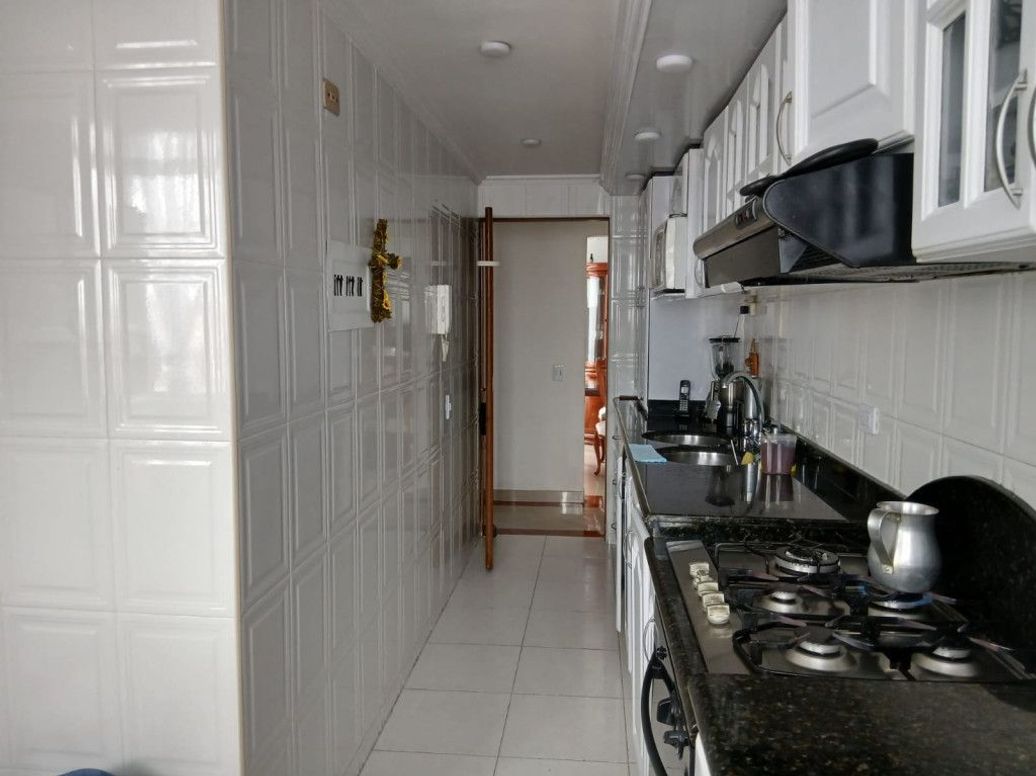Apartamento de 4 alcobas en venta en La Esperanza Norte, Bogotá, 126 m² · foto 14 de 19