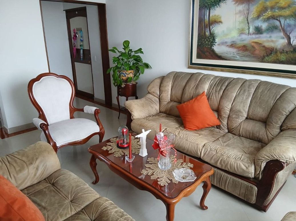 Apartamento de 4 alcobas en venta en La Esperanza Norte, Bogotá, 126 m² · foto 2 de 19