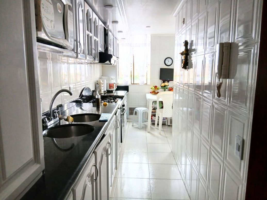 Apartamento de 4 alcobas en venta en La Esperanza Norte, Bogotá, 126 m² · foto 16 de 19