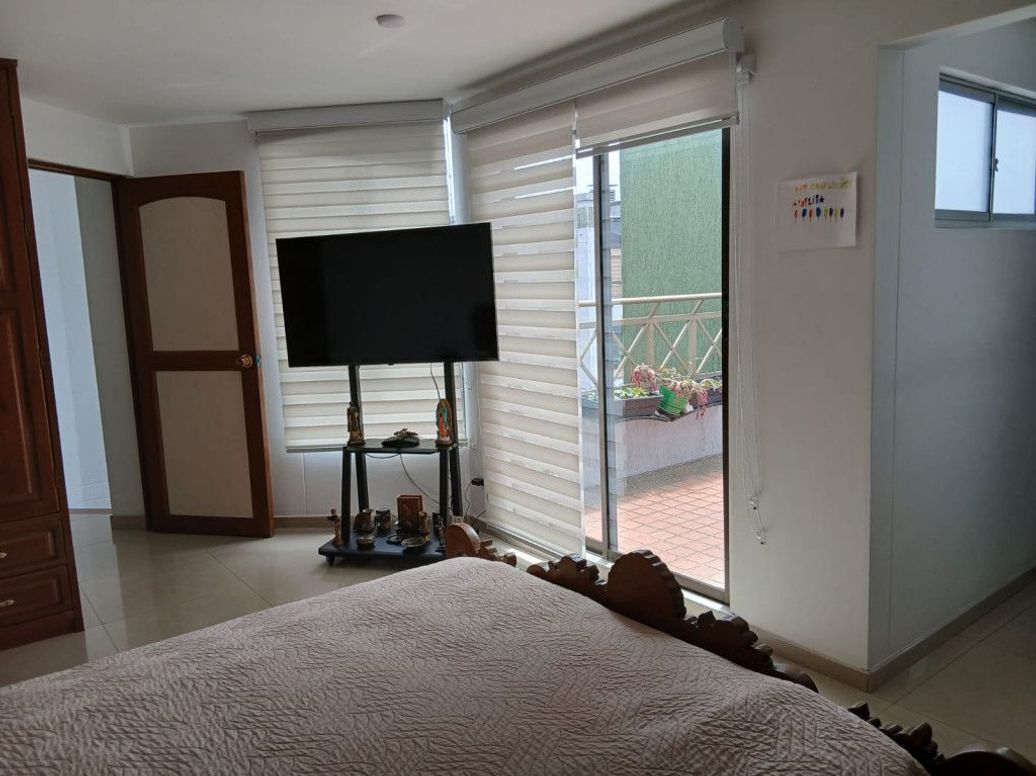 Apartamento de 4 alcobas en venta en La Esperanza Norte, Bogotá, 126 m² · foto 13 de 19