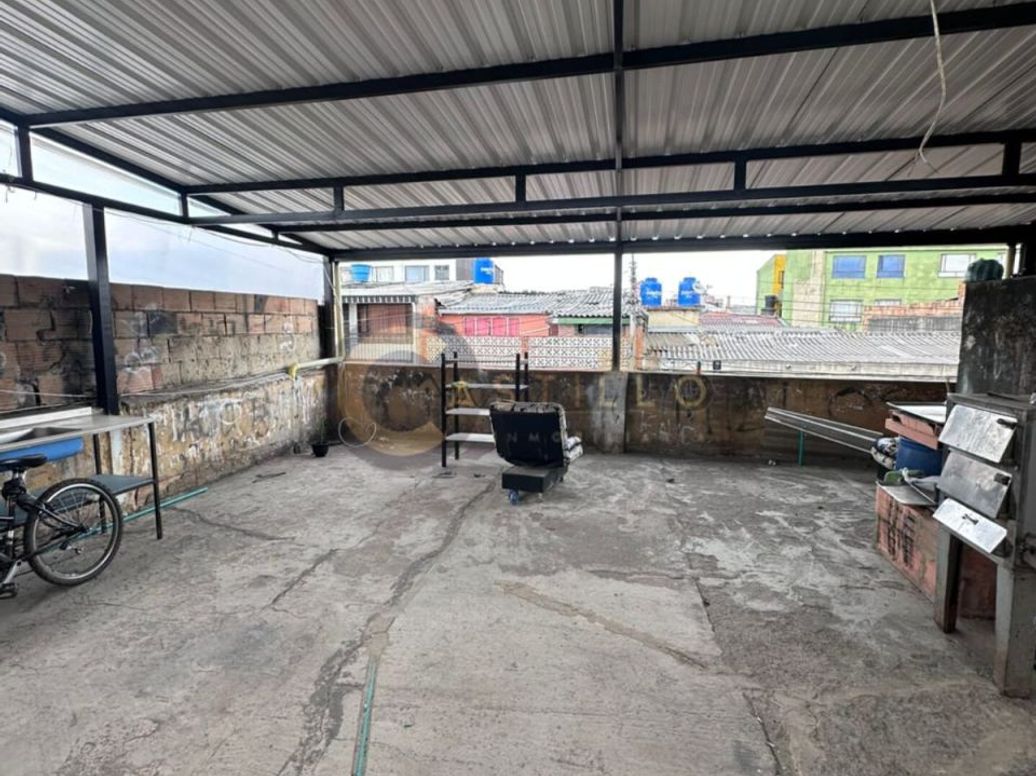 Casa de 4 alcobas en venta en India Catalina, Bogotá, 216 m² · foto 10 de 12