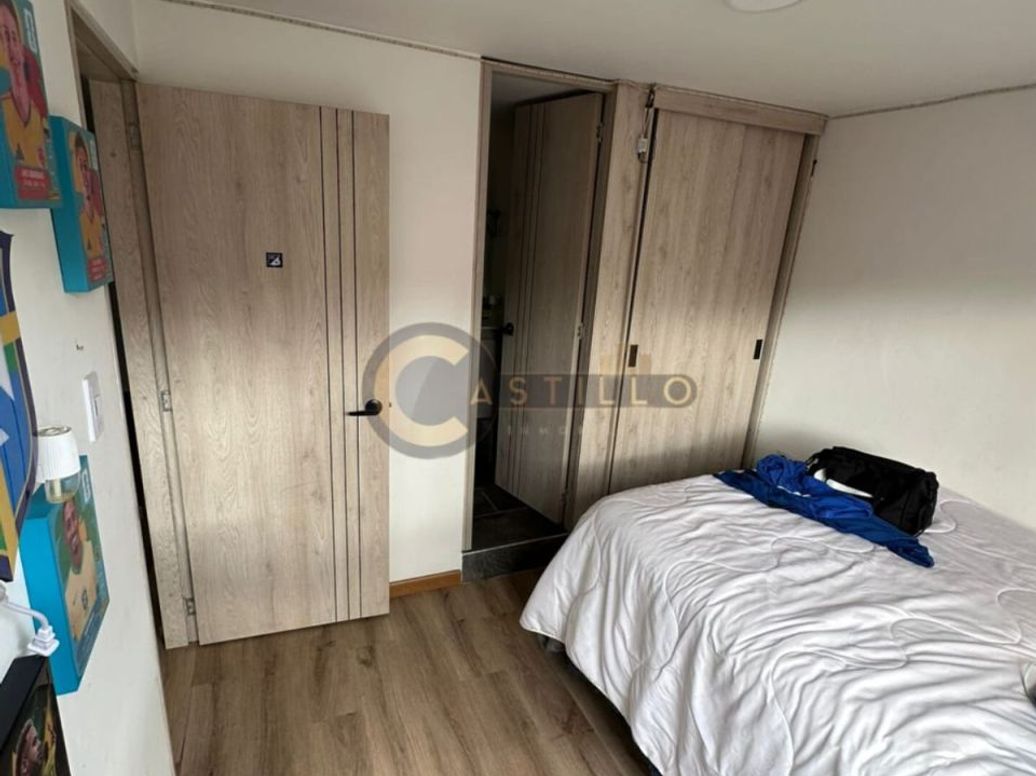 Casa de 4 alcobas en venta en India Catalina, Bogotá, 216 m² · foto 11 de 12