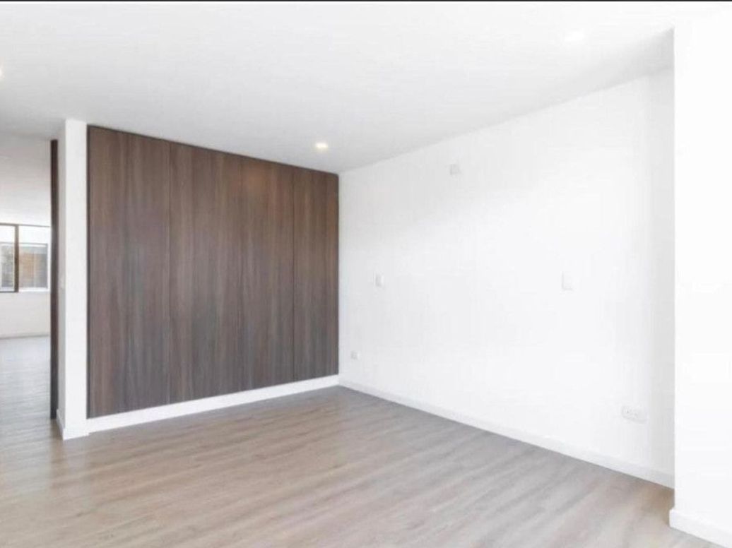Apartamento de 2 alcobas en venta en Santa Barbara Central, Bogotá, 56 m² · foto 8 de 8