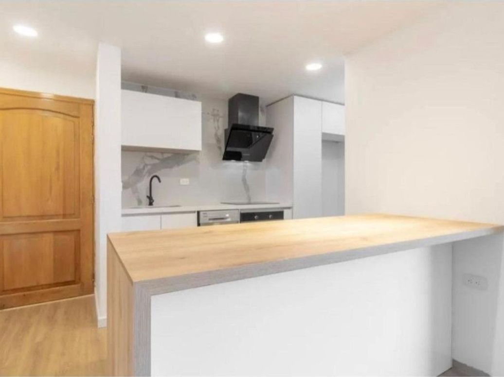 Apartamento de 2 alcobas en venta en Santa Barbara Central, Bogotá, 56 m² · foto 6 de 8