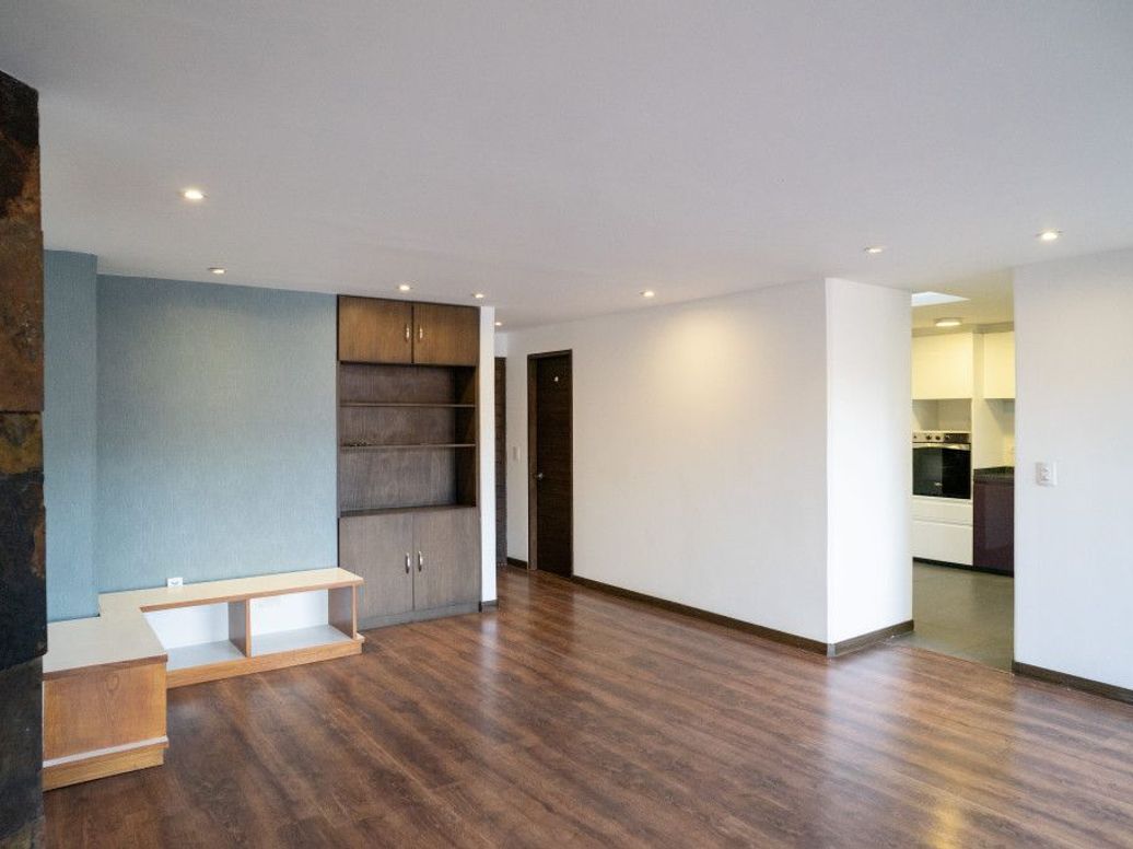 Apartamento de 3 alcobas en venta en Santa Bibiana, Bogotá, 144 m² · foto 3 de 20