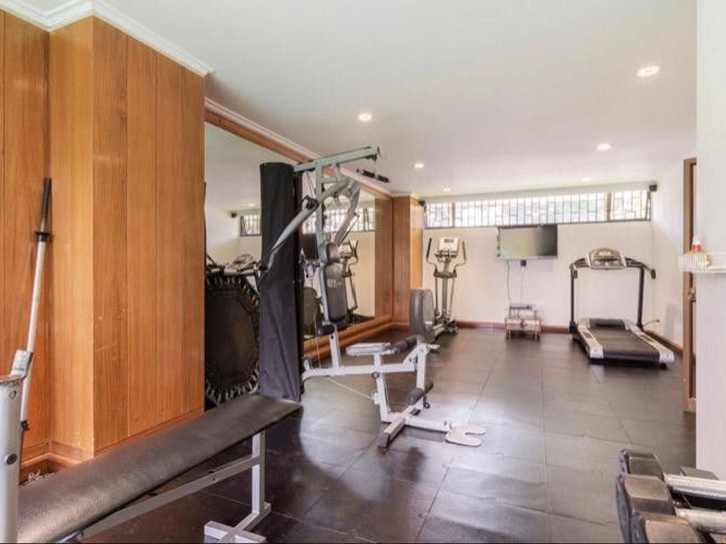 Apartamento de 4 alcobas en venta en Santa Barbara Central, Bogotá, 298 m² · foto 18 de 18