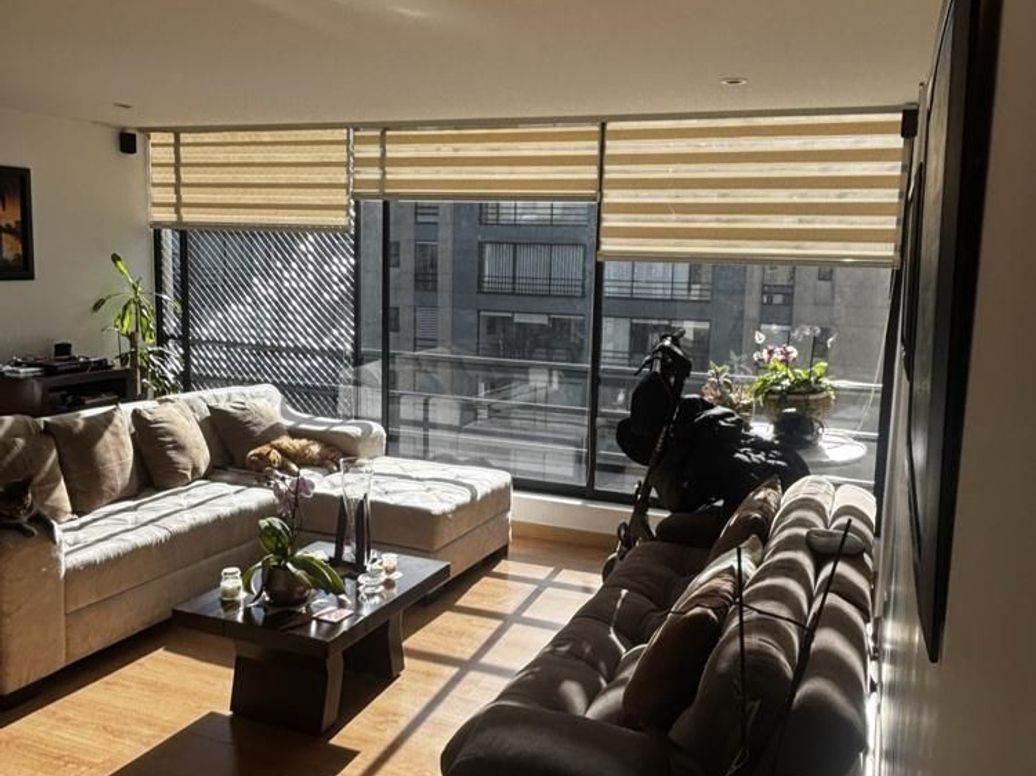 Apartamento de 3 alcobas en venta en Caobos Salazar, Bogotá, 98 m² · foto 3 de 20