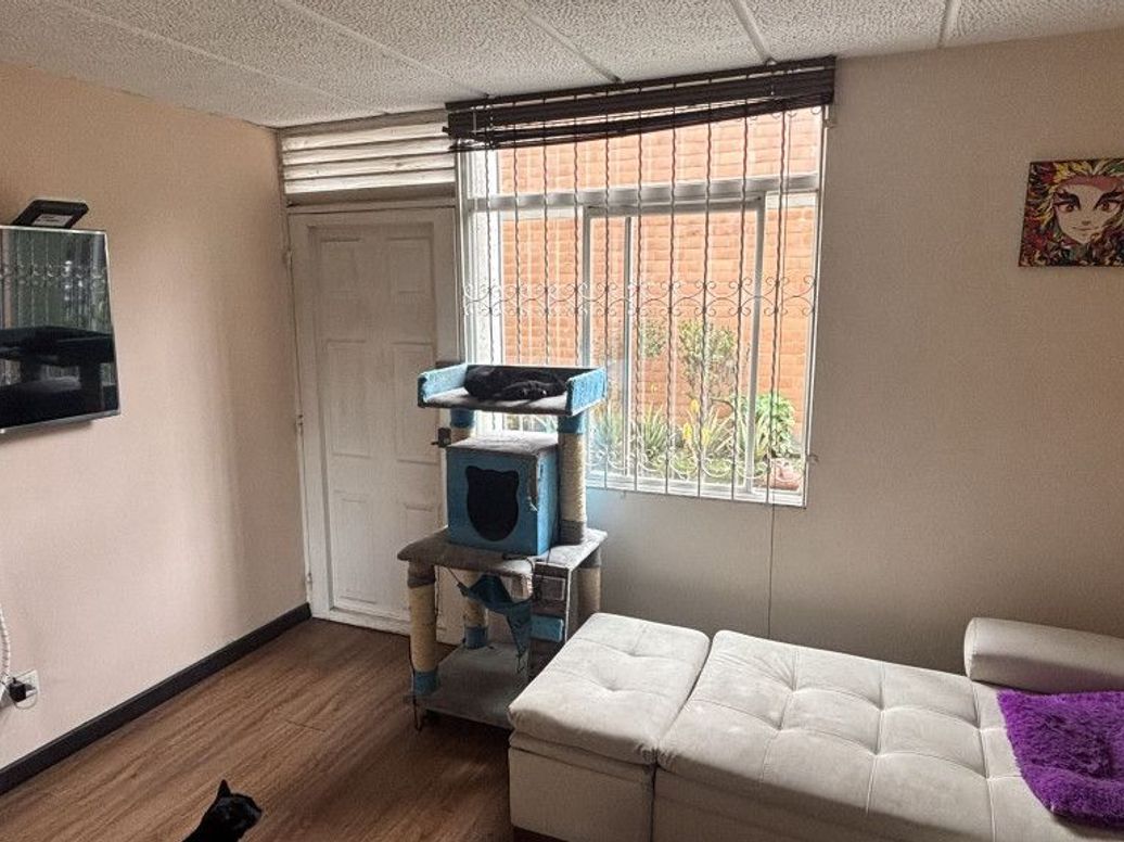 Casa de 3 alcobas en venta en El Dorado, Bogotá, 79 m² · foto 10 de 14