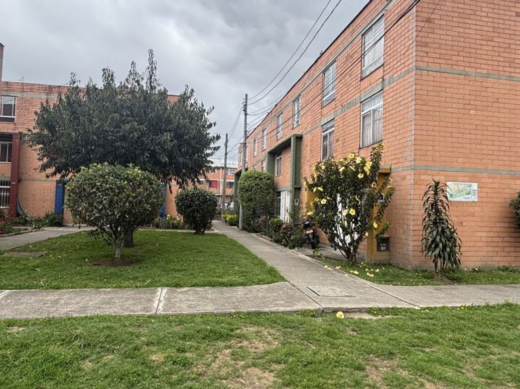 Casa de 3 alcobas en venta en El Dorado, Bogotá, 79 m² · foto 14 de 14