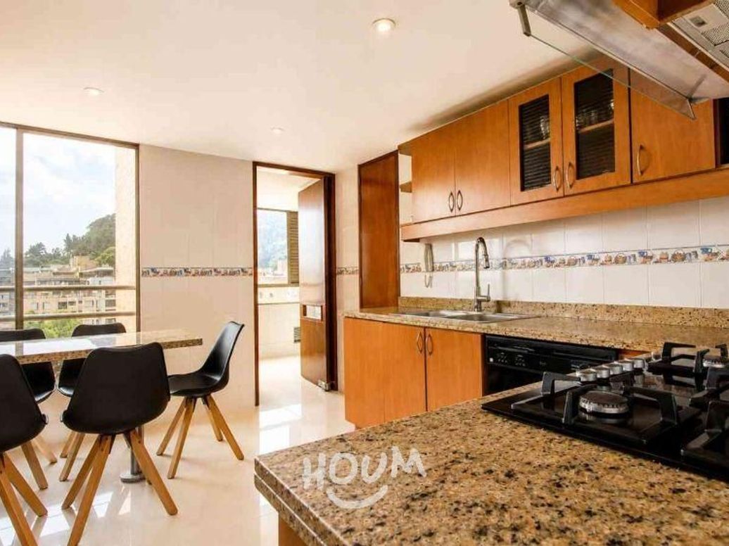 Apartamento de 4 alcobas en venta en Cerros De Los Alpes, Bogotá, 265 m² · foto 7 de 20