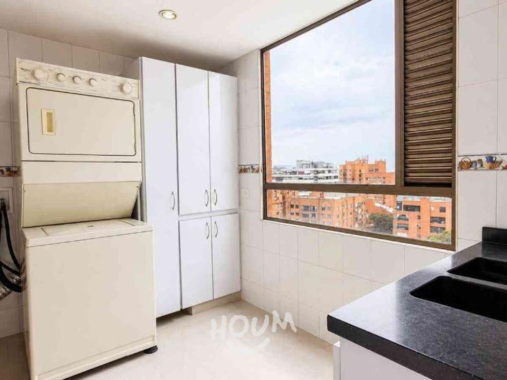 Apartamento de 4 alcobas en venta en Cerros De Los Alpes, Bogotá, 265 m² · foto 20 de 20