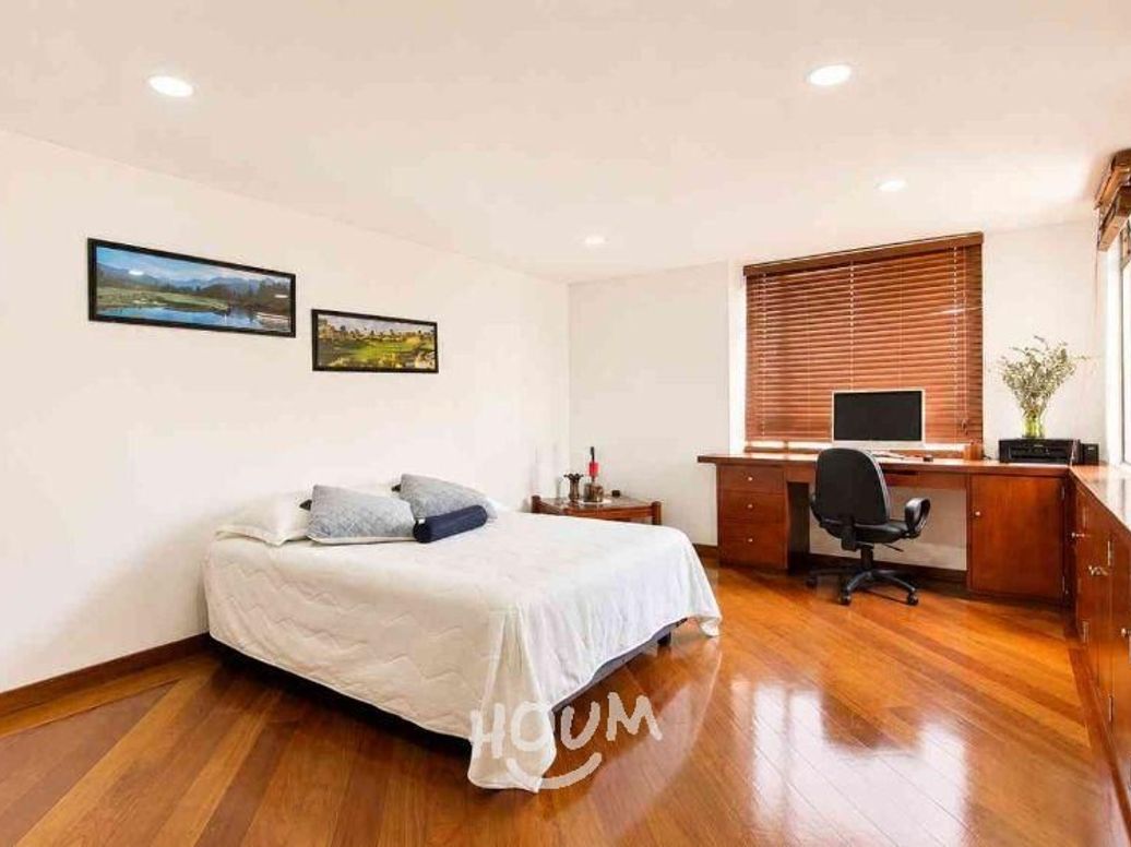 Apartamento de 4 alcobas en venta en Cerros De Los Alpes, Bogotá, 265 m² · foto 19 de 20