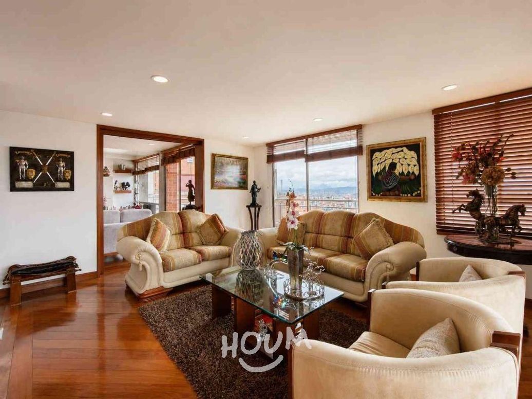 Apartamento de 4 alcobas en venta en Cerros De Los Alpes, Bogotá, 265 m² · foto 4 de 20