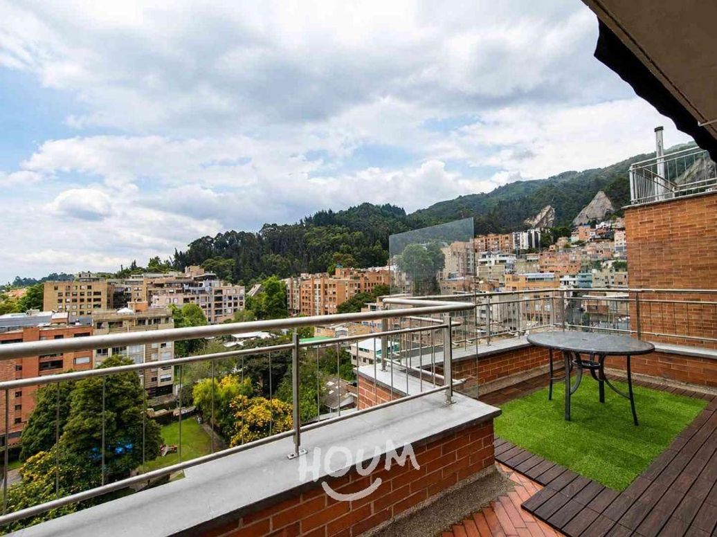 Apartamento de 4 alcobas en venta en Cerros De Los Alpes, Bogotá, 265 m² · foto 3 de 20