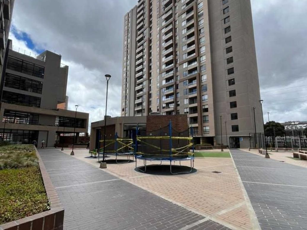 Apartamento de 3 alcobas en venta en Montevideo, Bogotá, 58 m² · foto 3 de 20