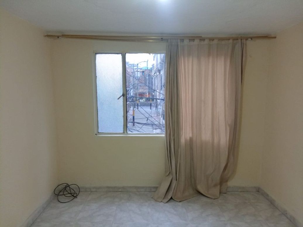 Casa de 5 alcobas en venta en I Sector, Bogotá, 110 m² · foto 15 de 20