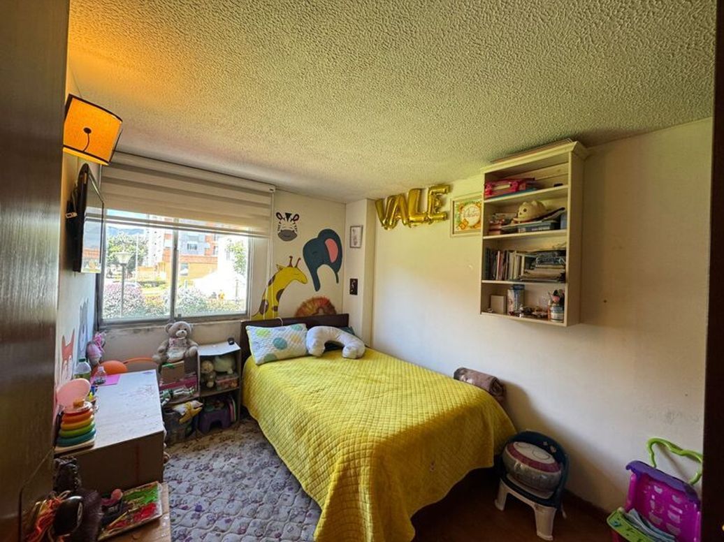 Apartamento de 3 alcobas en venta en San José Del Prado, Bogotá, 89 m² · foto 5 de 12