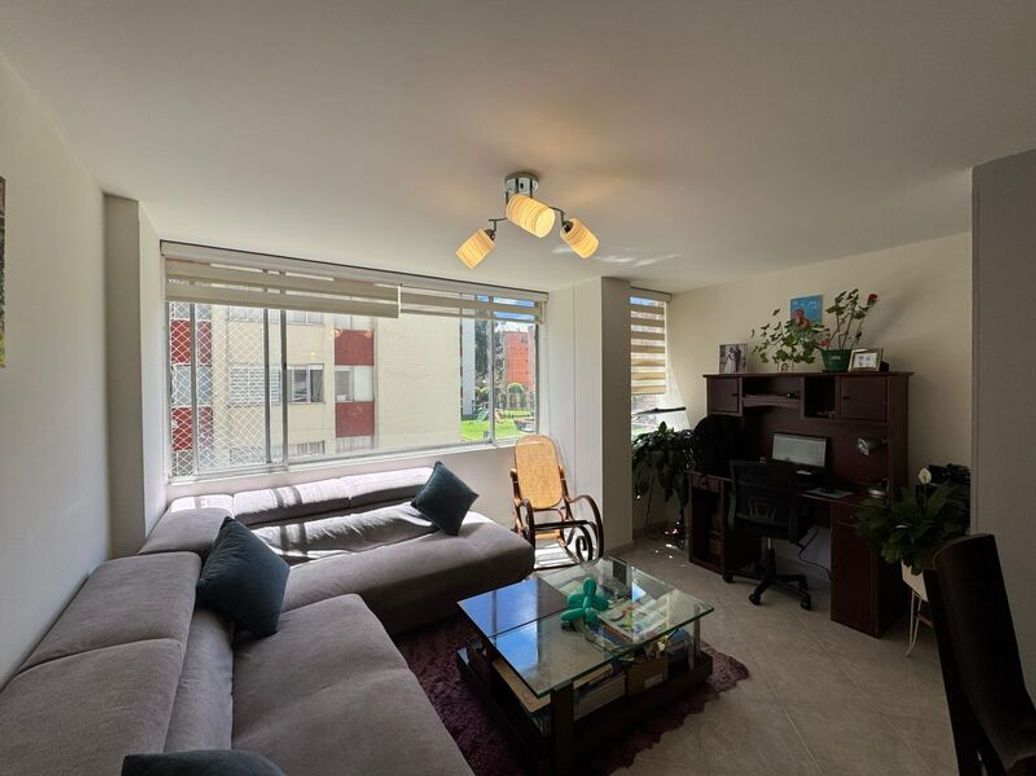 Apartamento de 3 alcobas en venta en San José Del Prado, Bogotá, 89 m² · foto 3 de 12