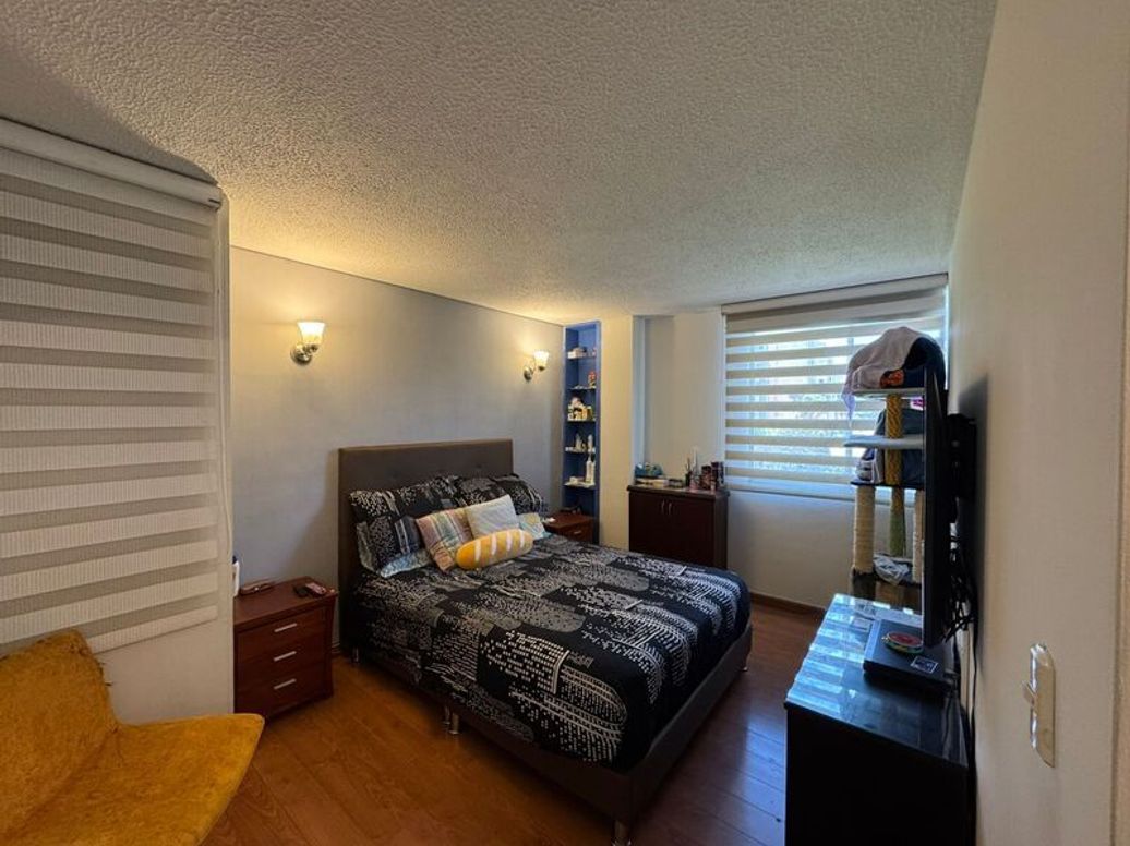 Apartamento de 3 alcobas en venta en San José Del Prado, Bogotá, 89 m² · foto 7 de 12