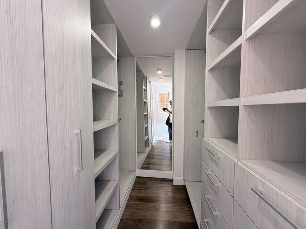 Apartamento de 2 alcobas en venta en El Refugio, Bogotá, 191 m² · foto 17 de 20