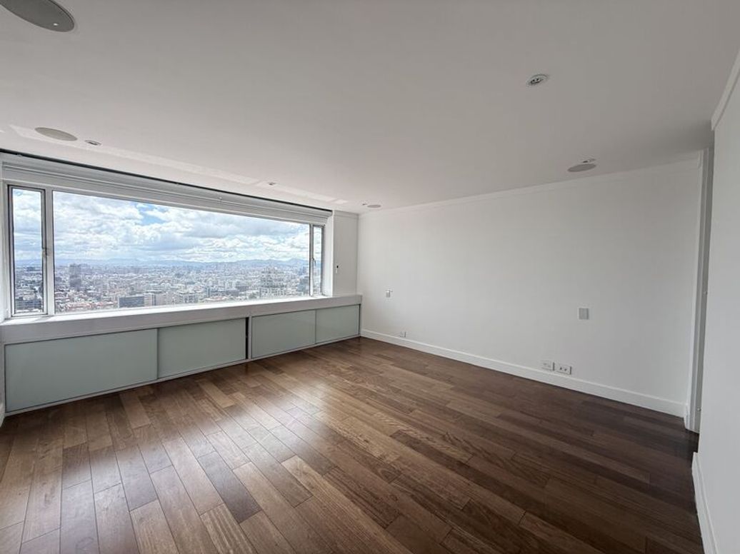 Apartamento de 2 alcobas en venta en El Refugio, Bogotá, 191 m² · foto 16 de 20