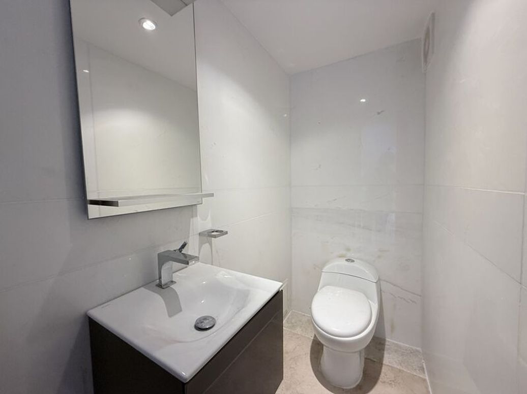 Apartamento de 2 alcobas en venta en El Refugio, Bogotá, 191 m² · foto 12 de 20