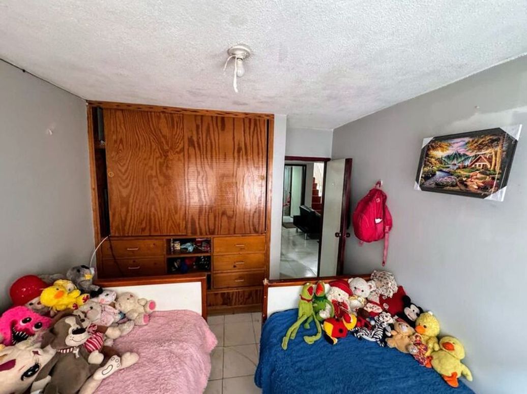 Casa de 5 alcobas en venta en Patio Bonito Et. I, Bogotá, 196 m² · foto 13 de 17