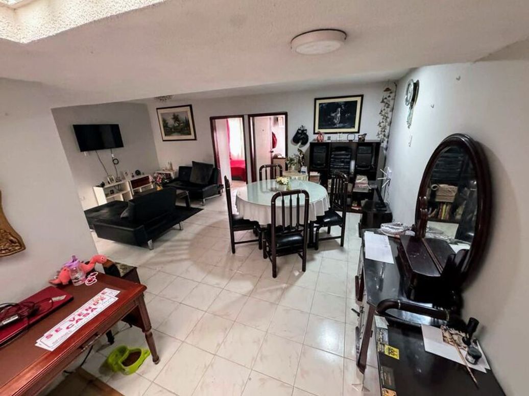 Casa de 5 alcobas en venta en Patio Bonito Et. I, Bogotá, 196 m² · foto 6 de 17